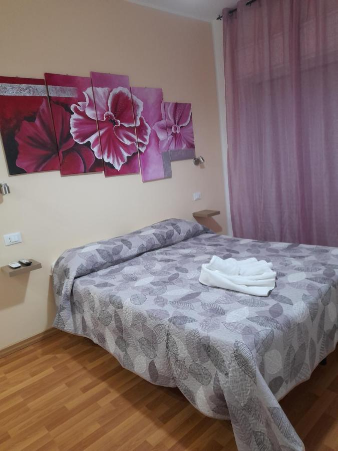 Milazzo: La Porta Delle Eolie Bed & Breakfast ภายนอก รูปภาพ